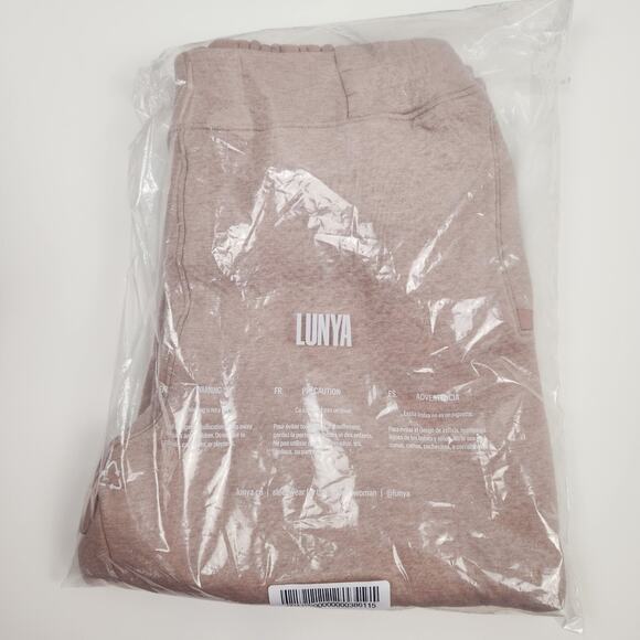 Lunya NEW Restore Double Faced Jogger Sweats in Otium Tan Heather - Picture 8 of 8